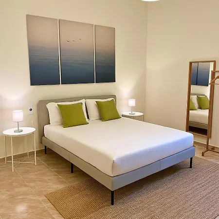 Dimora Eucleide - Sea View - Center - Free Parking *